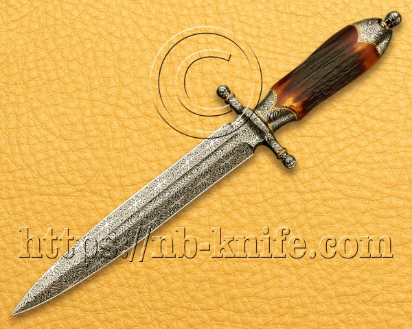 Personalized Handmade Damascus Mosaic Steel Hunting and Survival Dagger Knife | Stag Handle | Damascus Pen | Wooden Gift Box